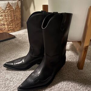 Abound Black Pointed-Toe Western Heeled Boots